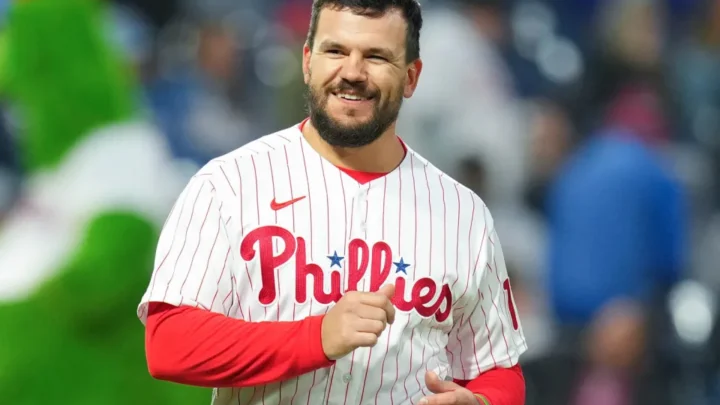 Kyle Schwarber Biography: Age, Net Worth, Social Media, Spouse, Height, Wiki, Parents, Siblings, Children, Career, Clubs