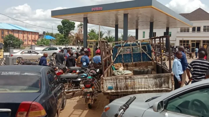 Ilorin Transporters Protest Fuel Price Hike, Leaving Thousands Stranded