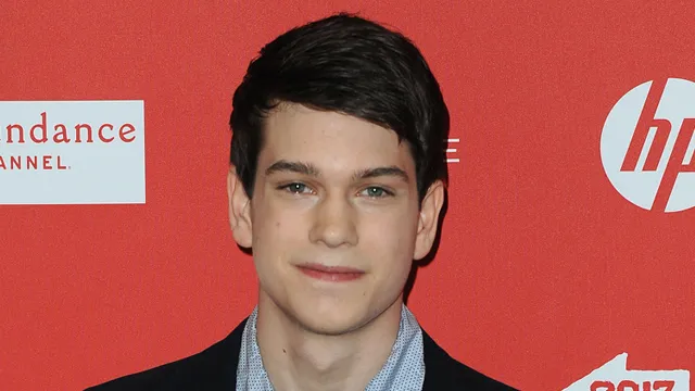 Liam James Biography: Age, Net Worth, Instagram, Girlfriend, Height, Wikipedia, Movies