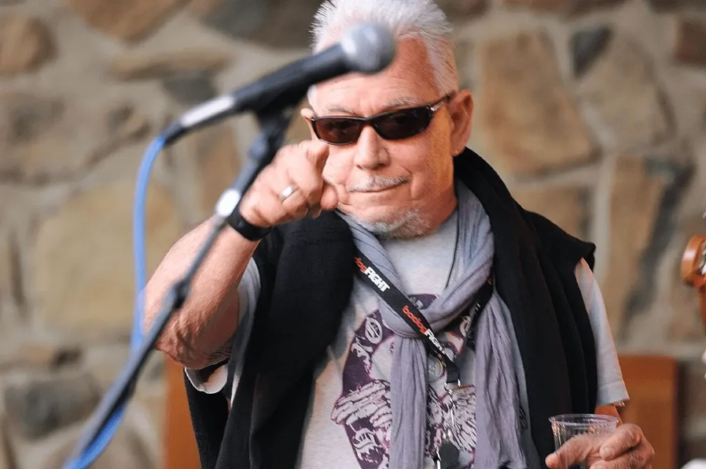 Eric Burdon Biography: Age, Net Worth, Awards, Nationality, Parent, Wife, Songs, Height, Children