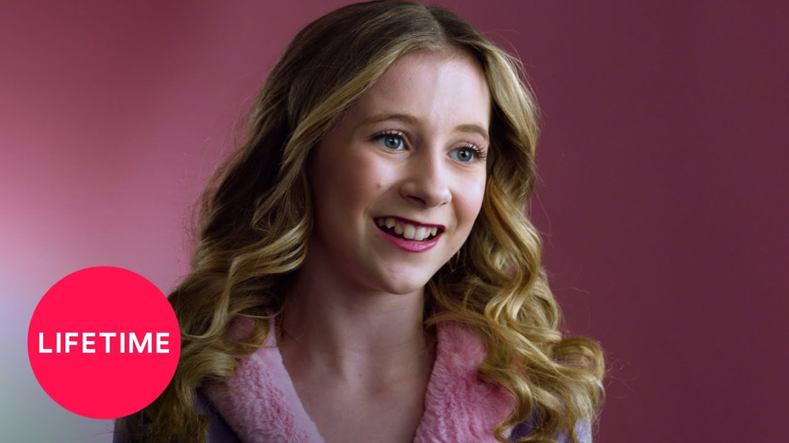 Elliana Walmsley Biography: Net Worth, Boyfriend, Age, Instagram