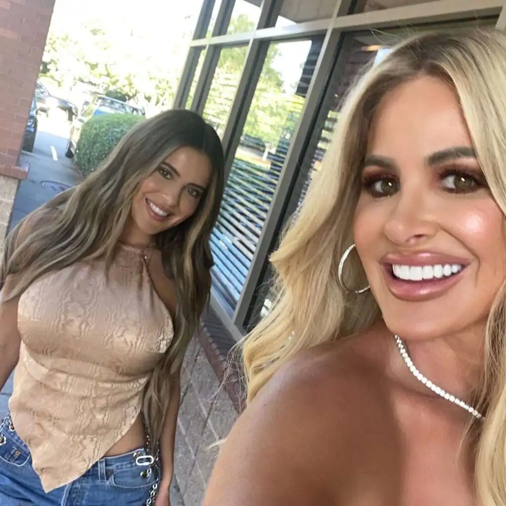 Kim Zolciak-Biermann Biography: Age, Net Worth, Instagram, Spouse, Height, Wiki, Parents, Siblings, Children, Songs