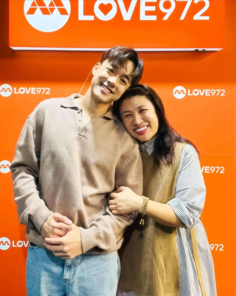 Liu Lingling Biography: Age, Net Worth, Instagram, Husband, Height, Wiki, Parents, Siblings, Children, Movies, Awards