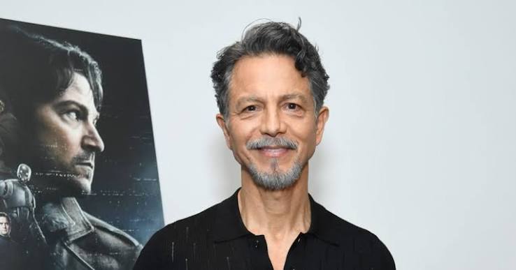 Benjamin Bratt Bio: Age, Net Worth, Parents, Children, Siblings, Instagram, Wife, Movies, Awards, Wiki