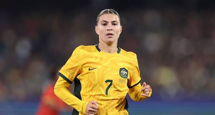 Steph Catley Biography: Age, Net Worth, Instagram, Spouse, Height, Wiki, Parents, Siblings, Awards, Team