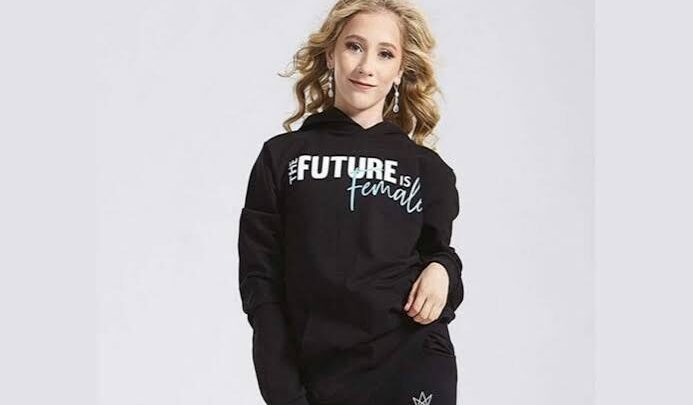 Elliana Walmsley Biography: Net Worth, Boyfriend, Age, Instagram, Parents, Height