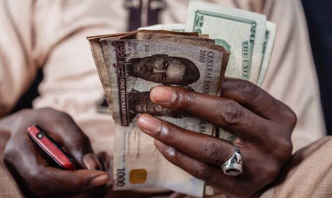 Naira’s Black Market USD Exchange Rate: September 22, 2024