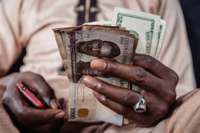 Naira’s Black Market USD Exchange Rate: September 22, 2024