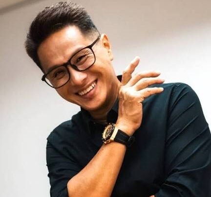 Collin Chee Biography: Age, Net Worth, Instagram, Spouse, Height, Wiki, Parents, Siblings, Children, Movies