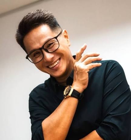 Collin Chee Biography: Age, Net Worth, Instagram, Spouse, Height, Wiki, Parents, Siblings, Children, Movies