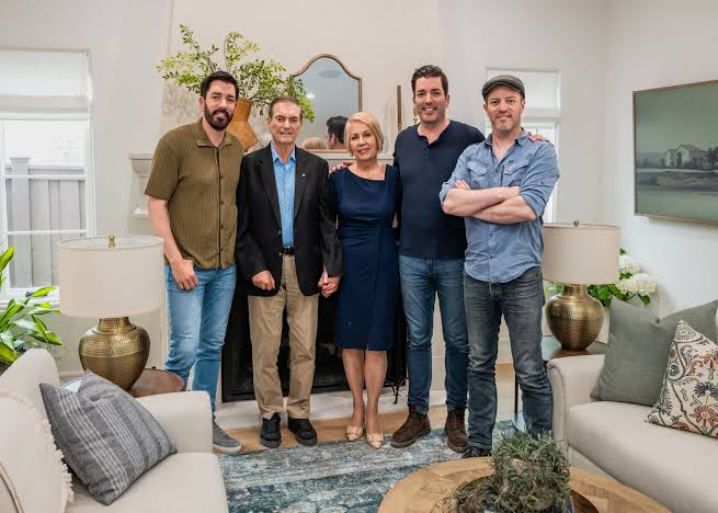 Drew Scott’s Mother Joanne Scott Biography: Age, Net Worth, Instagram, Spouse, Height, Wiki, Parents, Siblings, Children