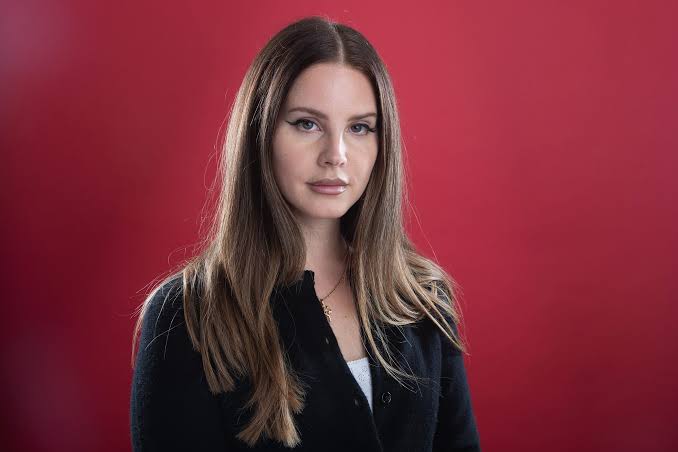 Lana Del Rey Biography: Age, Net Worth, Instagram, Spouse, Height, Wiki, Parents, Siblings, Children, Awards, Songs