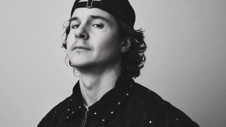 Lukas Forchhammer Biography: Age, Songs, Net Worth, Girlfriend, Band, Wikipedia, Wife, Instagram, Albums, Siblings