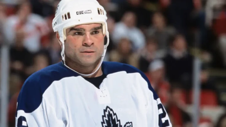 Tie Domi Biography: Spouse, Age, Parents, Children, Net Worth, Height, Books