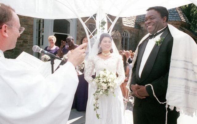 Yaphet Kotto’s wife Tessie Sinahon Biography: Age, Net Worth, Children, Siblings, Parents, Height, Husband
