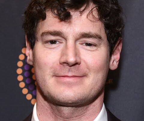 Benjamin Walker Biography: Wife, Siblings, Age, Net Worth, Parents, Children, Height, Wikipedia, Movies, Awards  