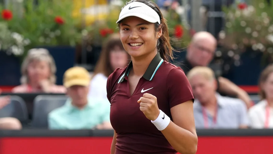 Emma Raducanu Biography: Age, Net Worth, Parents, Height, Siblings, Children, Awards, Boyfriend, Team