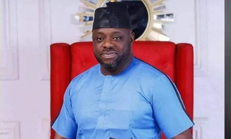 Muka Ray Eyiwumi Biography: Age, Wife, Net Worth, Family, Height, Movies, Siblings