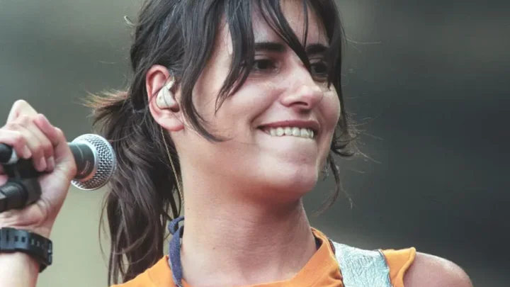 Justine Frischmann Biography: Age, Songs, Height, Net Worth, Spouse, Instagram, Nationality