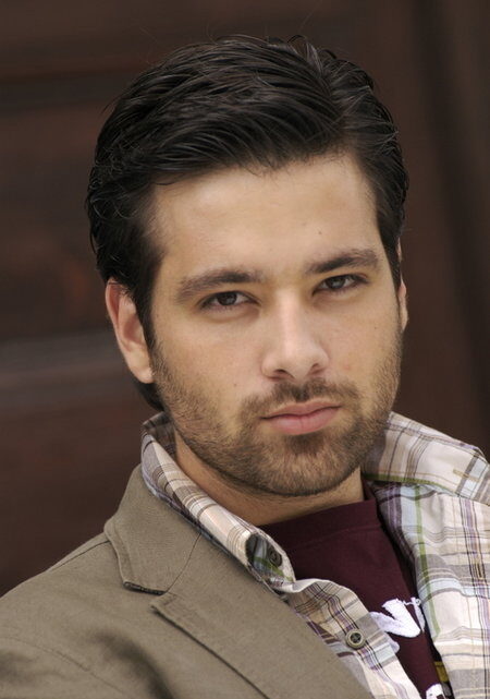 Mikaal Zulfiqar Biography: Mother, Children, Daughters, First Wife, Second Wife, Drama List, Parents, Net Worth, Age, Wikipedia