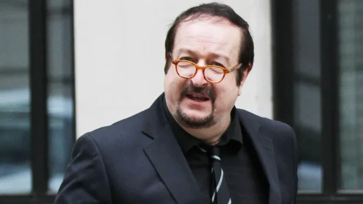 Steve Wright Biography: Net Worth, Height, Age, Parents, Death, Siblings, Wife, Awards, Songs, Films, Children