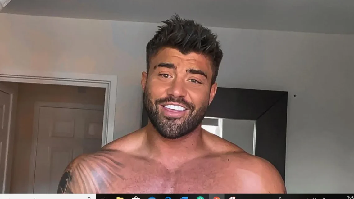 Rogan O’Connor Biography: Controversy, Movies, Parents, Age, Net Worth, Siblings, Height, Children, Girlfriend, Awards                                                                       