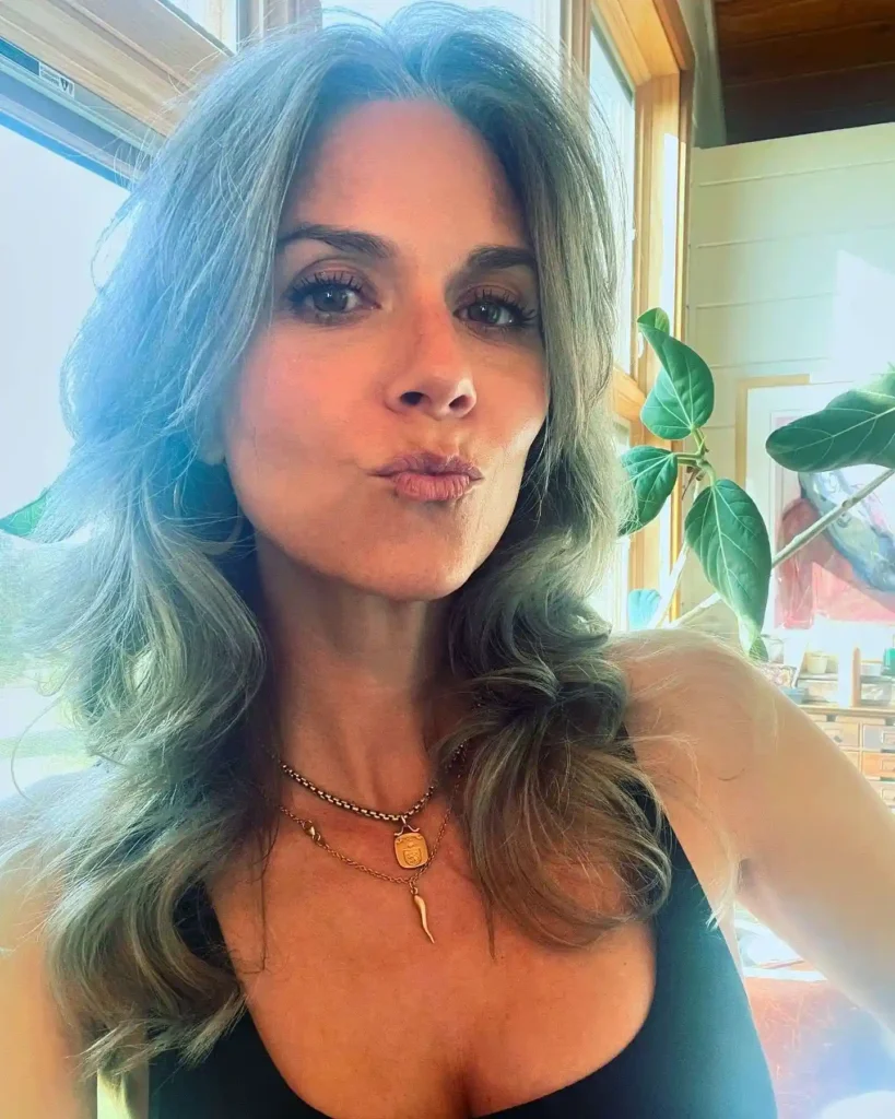 Hilarie Burton Biography: Age, Husband, Children, Net Worth, Siblings, Movies, Awards