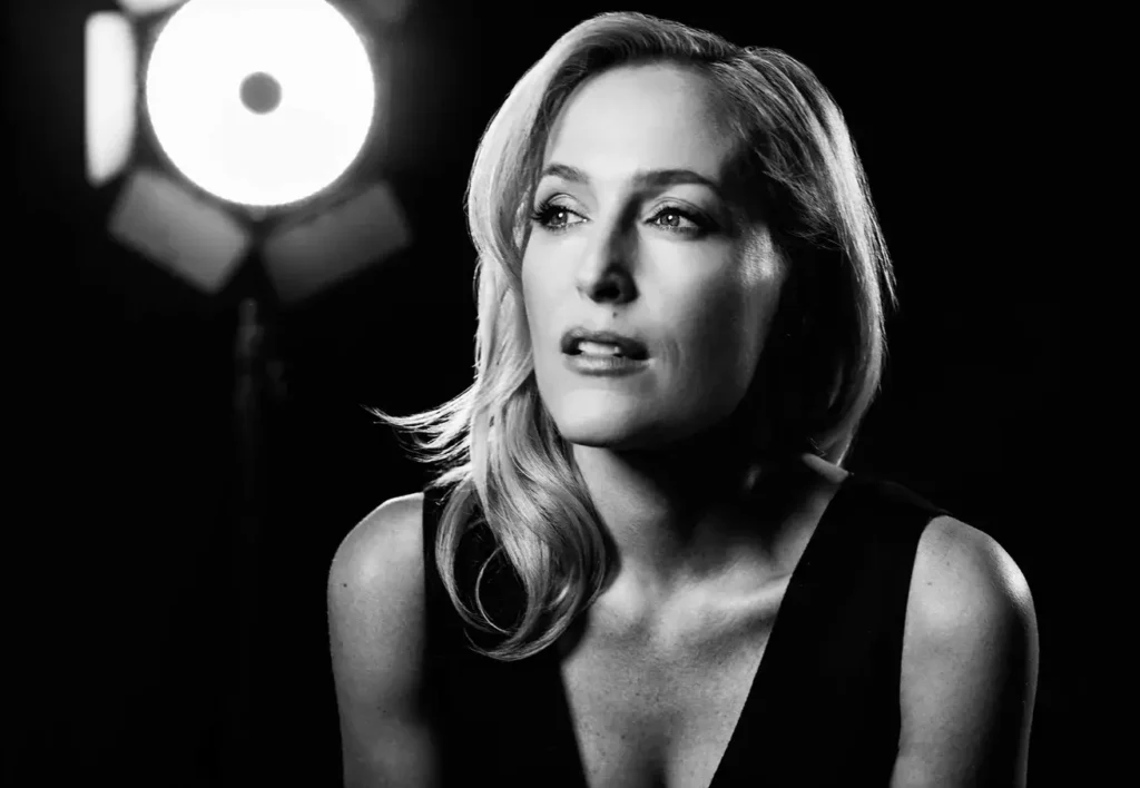 Gillian Anderson Biography: Age, Net Worth, Movies & TV Shows, Parents, Husband, Wiki, Height