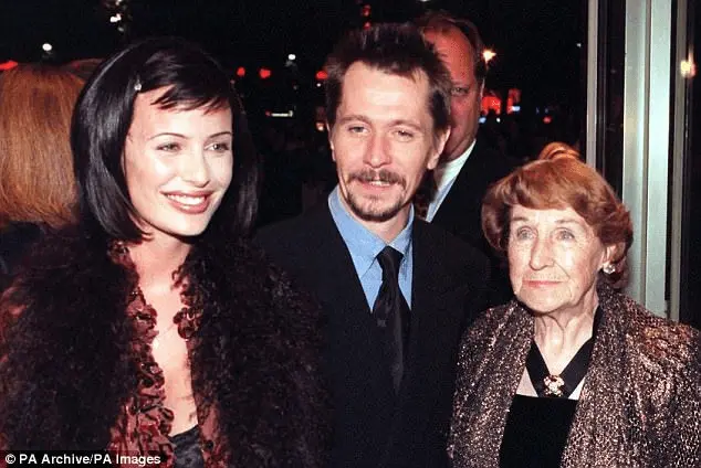 Gary Oldman’s ex-wife, Donya Fiorentino Biography: Instagram, Height, Wiki, Parents, Siblings, Children, Age, Net Worth