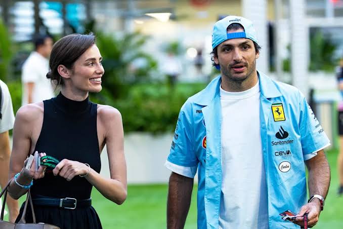 Carlos Sainz Jr’s girlfriend Rebecca Donaldson Biography: Parents, Age, Net Worth, Siblings, Height, Children, Boyfriend                                                                                                                                             