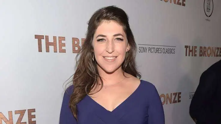 Mayim Bialik Biography: Net Worth, Instagram, Husband, Age, Parents, Height, Movies, Awards, Controversy, Ethnicity, Book