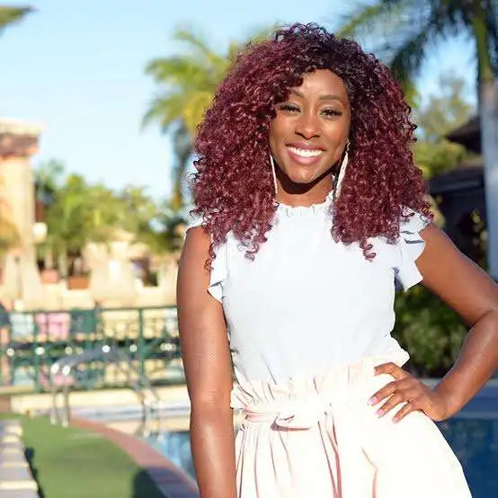 Scarlette Douglas Biography: Height, Age, Husband, Wikipedia, Brother, Net Worth, Instagram, Movies