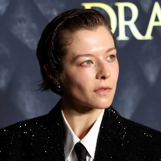 Emma D’Arcy Biography: Partner, Instagram, Net Worth, Movies, Age, Wikipedia, Awards, Parents, Husband, Siblings