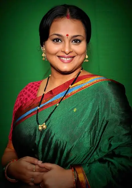 Shilpa Shirodkar Biography: Husband, Pictures, Movies, Age, Net Worth, Family, Ethnicity, Height