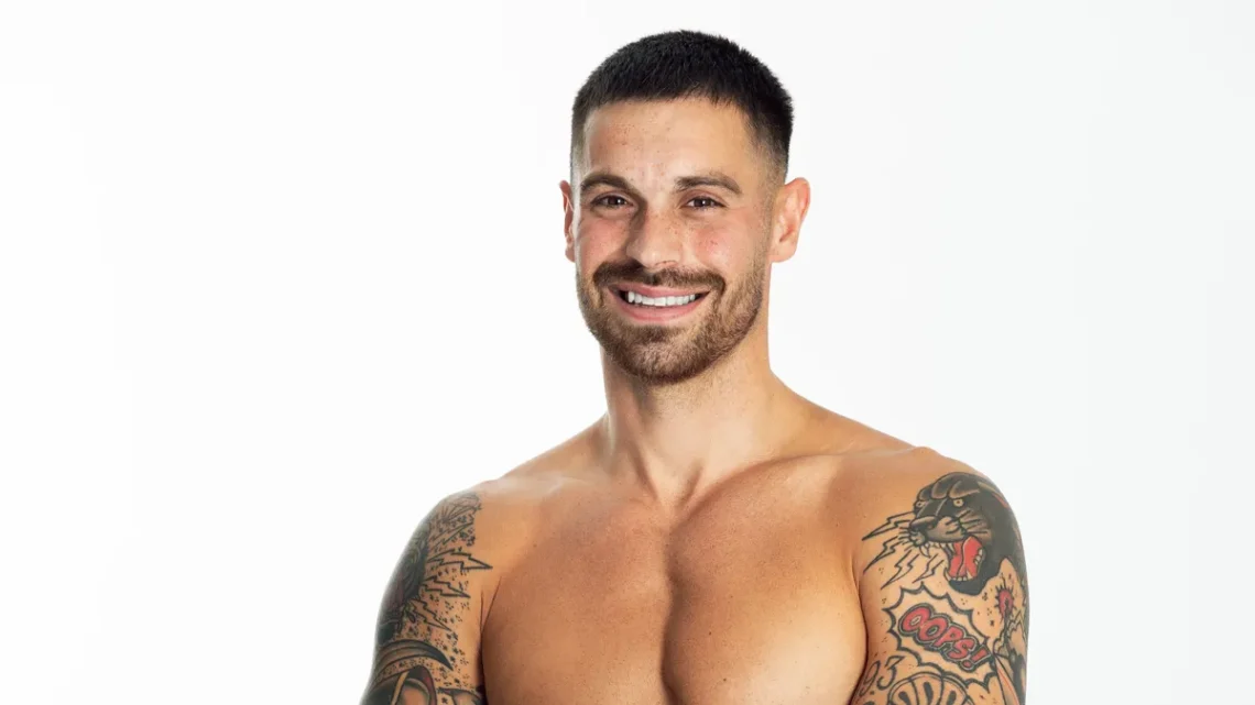 Adam Sedro Biography: Child, Age, Girlfriend, Weight, Net Worth, Siblings, Height