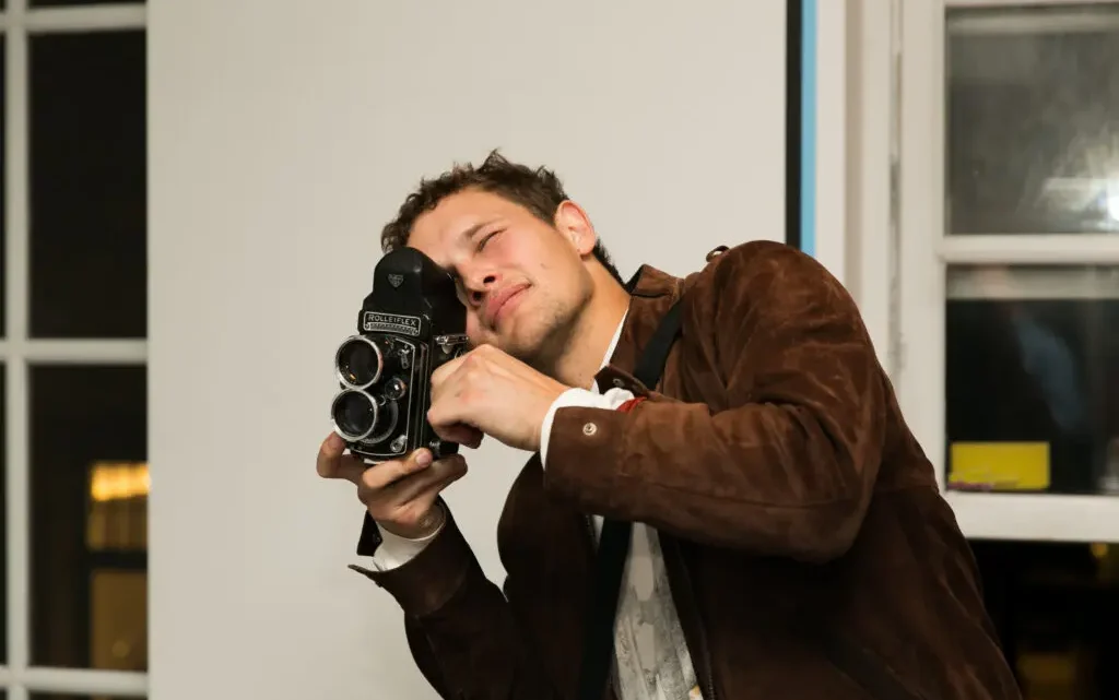 Arthur Elgort’s son, Warren Elgort Biography: Age, Net Worth, Spouse, Wikipedia, Height