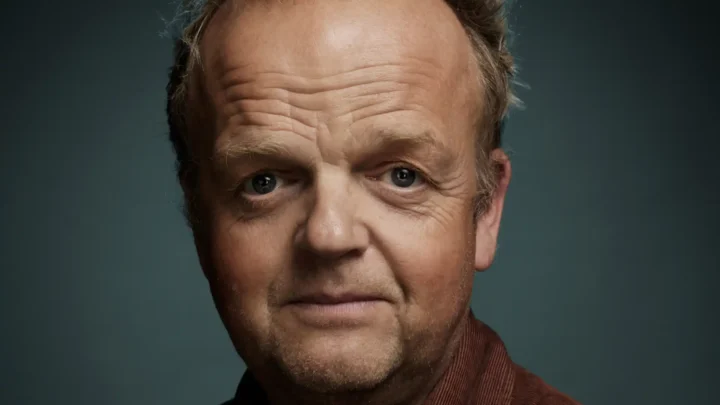 Toby Jones Biography: Age, Movies, Instagram, Height, Wife, Children, Wikipedia