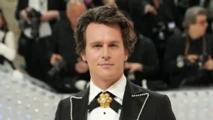 Jonathan Groff