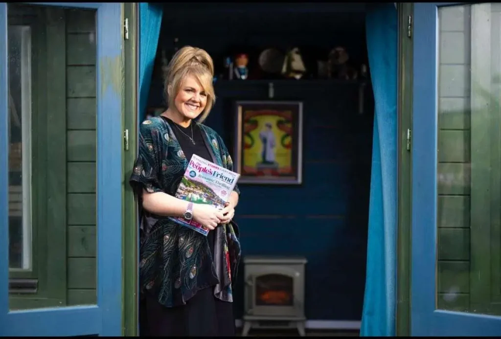 Sally Lindsay Biography: Awards, Height, Siblings, Age, Net Worth, Parents, Children, Movies, Husband, TV Series