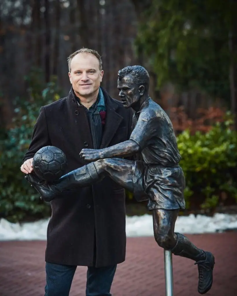Dennis Bergkamp Biography: Age, Net Worth, Siblings, Parents, Children, Team
