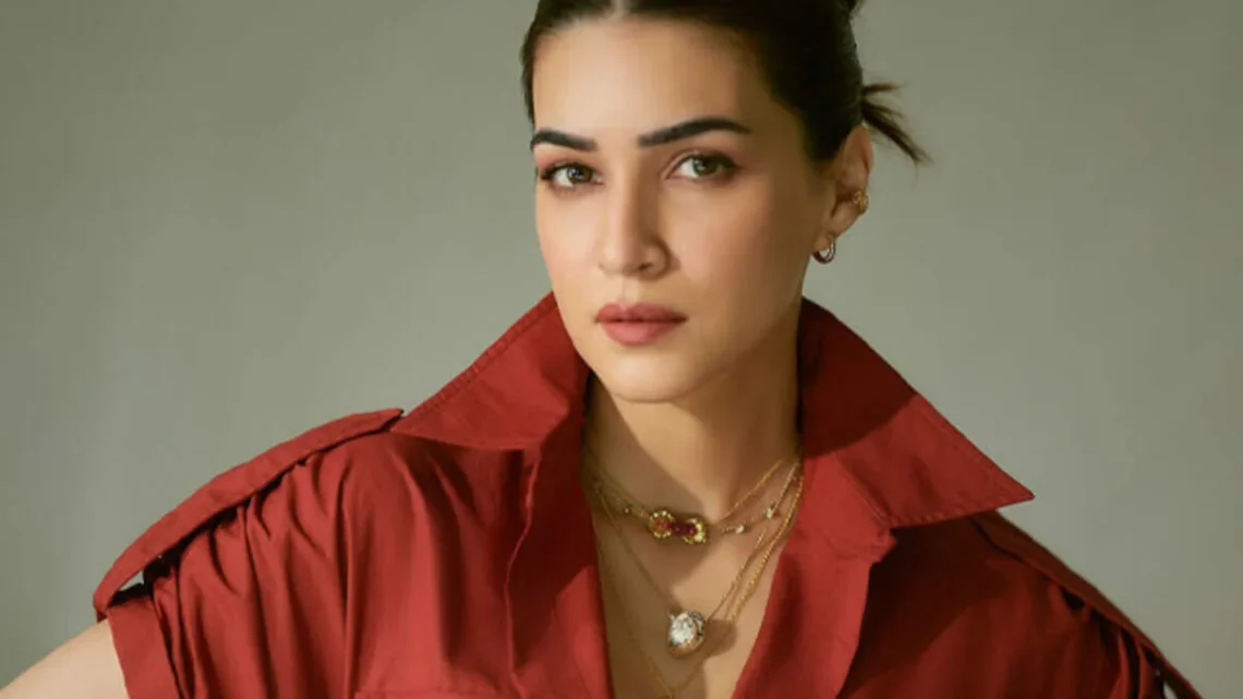 Kriti Sanon Biography: Movies, Height, Siblings, Age, Net Worth, Parents, Awards, Boyfriend