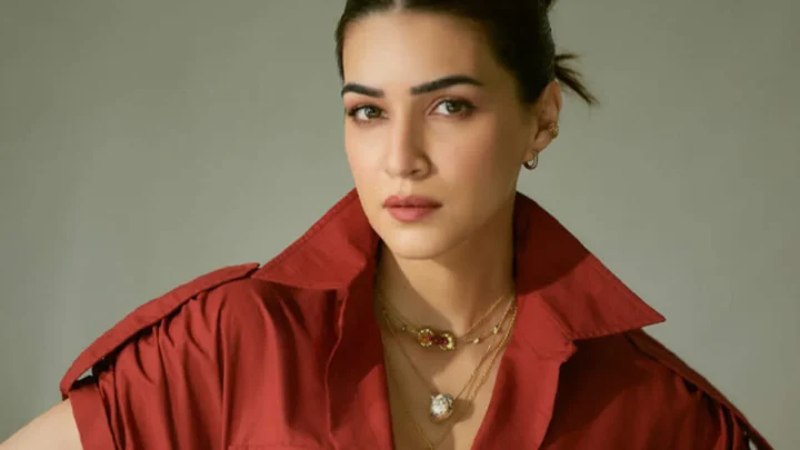 Kriti Sanon Biography: Movies, Height, Siblings, Age, Net Worth, Parents, Awards, Boyfriend