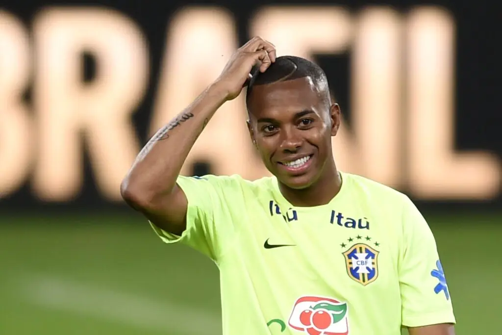 Robinho Biography: Height, Age, Net Worth, Siblings, Parents, Children, Former Team, Salary, Transfer, Goals, Wife