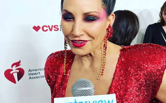 Gina Gershon Biography: Children, Age, Husband, Songs, Net Worth, Siblings, Height, Books, Movies