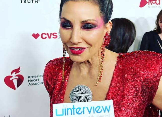 Gina Gershon Biography: Children, Age, Husband, Songs, Net Worth, Siblings, Height, Books, Movies
