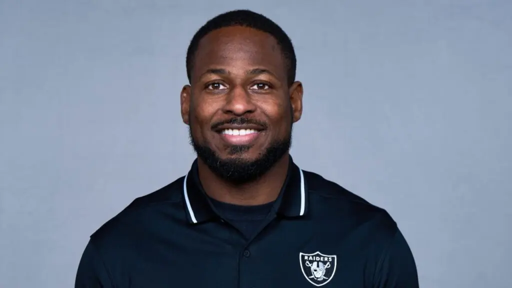 Cadillac Williams Biography: Wife, Height, Siblings, Age, Net Worth, Parents, Children, Team, Awards