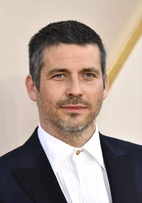 Robert James-Collier Biography: Age, Parents, Siblings, Wife, Children, Daughter, Age, Wikipedia, Movies, Instagram