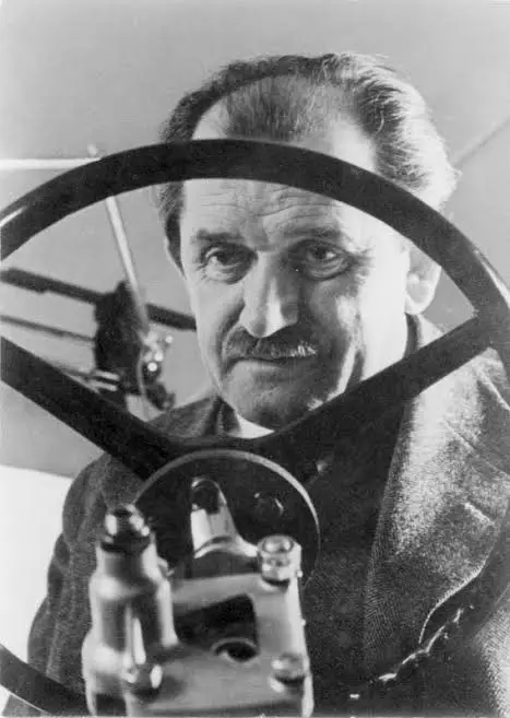 Ferdinand Porsche Biography: Cars, Net Worth, Age, Wikipedia, Height, Cause of Death, Son, Quotes, Parents, Family