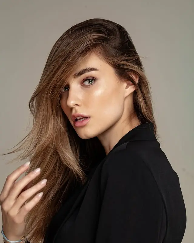 Esteban Ocon’s Ex-girlfriend, Elena Berri Biography: Nationality, Age, Height, TikTok, Instagram, Parents, Boyfriend