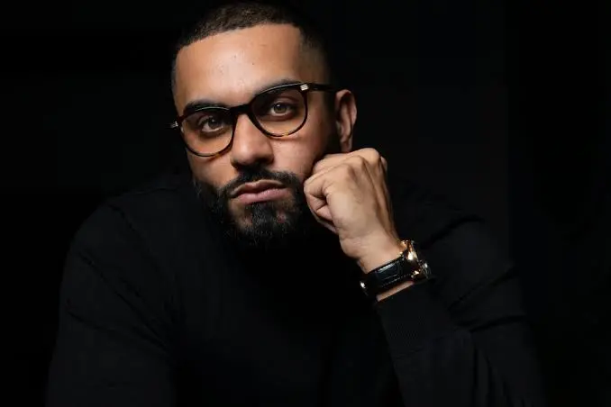 Umar Kamani Biography: Parents, Net Worth, Wife, Instagram, Age, Wikipedia, Siblings, Nationality, Religion, Ethnicity, Brands